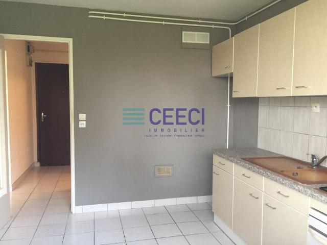 Location Appartement 1 pièce 29m² SOISSONS 02200