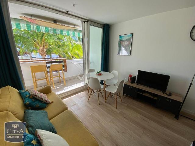 Location Appartement 1 pièce 29m² ST GILLES LES BAINS 97434