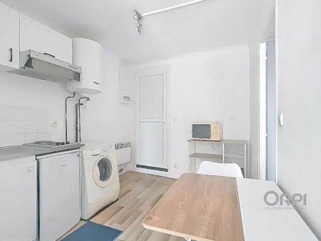Location Appartement 1 pièce 20 m2 Prades