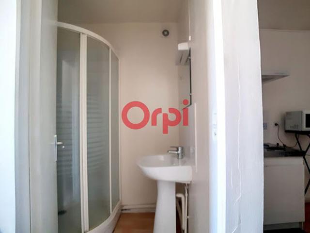 Location Appartement 1 pièce 20 m2 Prades
