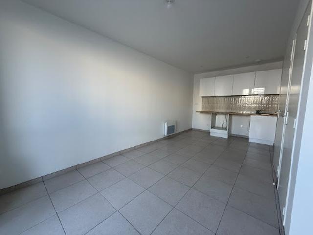 Location Appartement 1 pièce 20 m2 Sète