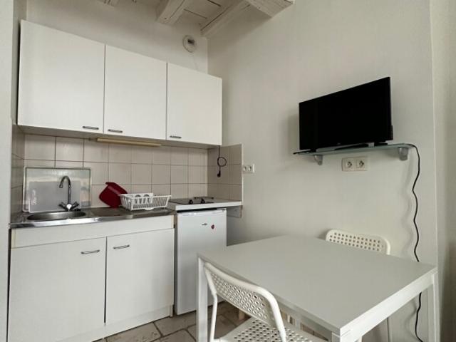 location appartement 1 pièce 20 m² orleans: t1 de 20.62 m² | 6560 durand montouché