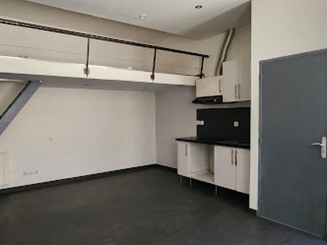 Location Appartement 1 pièce 20.89 m2 Les mees