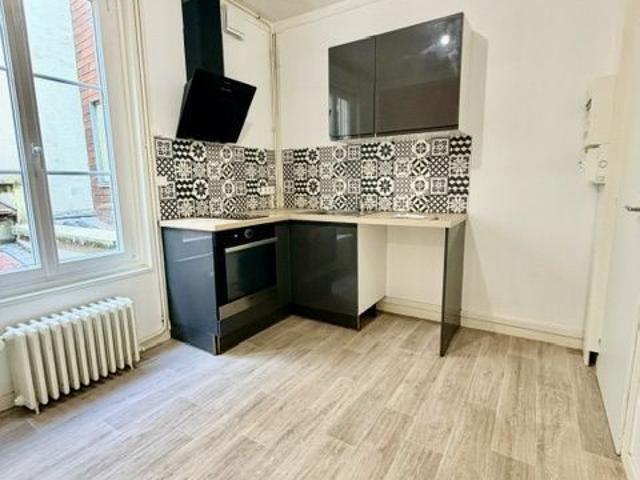 Location Appartement 1 pièce 20m² TROYES 10000