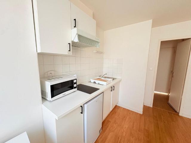 Location Appartement 1 pièce 20m² BORDEAUX 33800