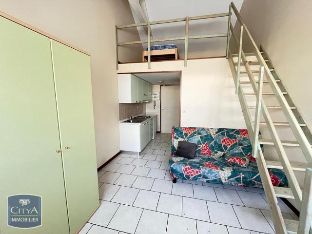 Location Appartement 1 pièce 20m² BOURGES 18000