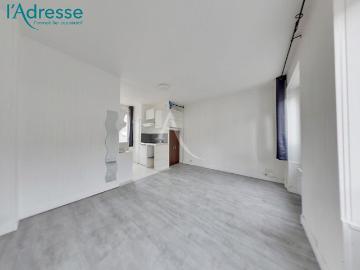 Location Appartement 1 pièce 20m² CHAMPS SUR MARNE 77420