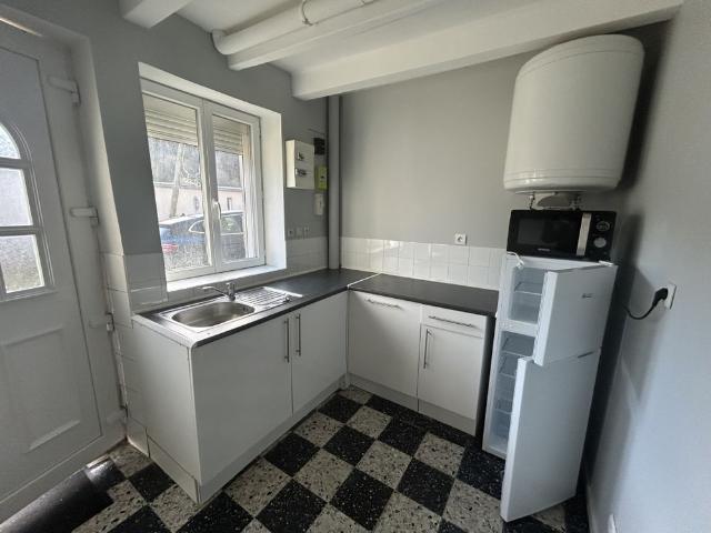 Location Appartement 1 pièce 20m² LE CREUSOT 71200