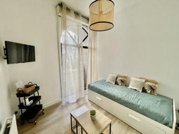 Location Appartement 1 pièce 20m² NIMES 30000