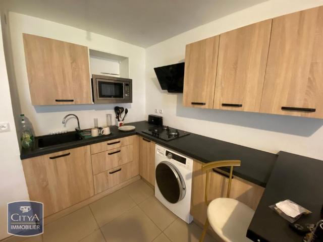 Location Appartement 1 pièce 20m² STE CLOTILDE 97490