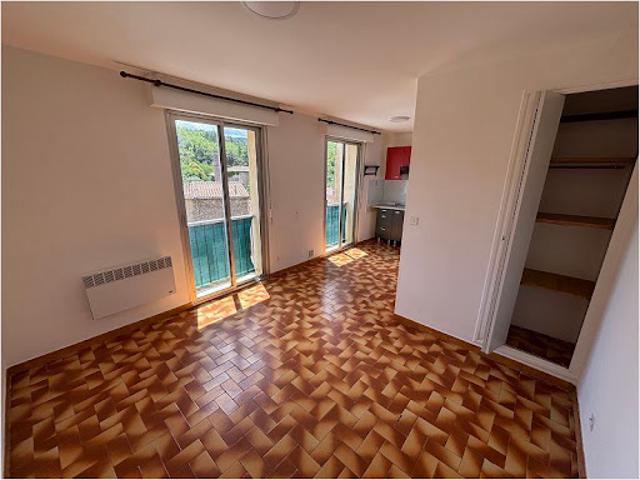 Location Appartement 1 pièce 21 m2 Cendras
