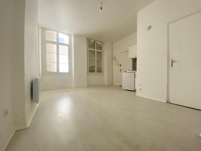 location appartement 1 pièce 21 m² orleans: t1 de 21.35 m² | 14156 durand montouché