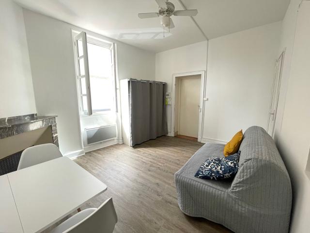 Location appartement 1 pièce, 21.00m², Albi
