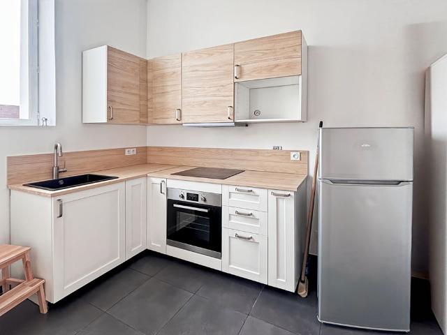 Location appartement 1 pièce, 21.82m², Fontenay le Vicomte