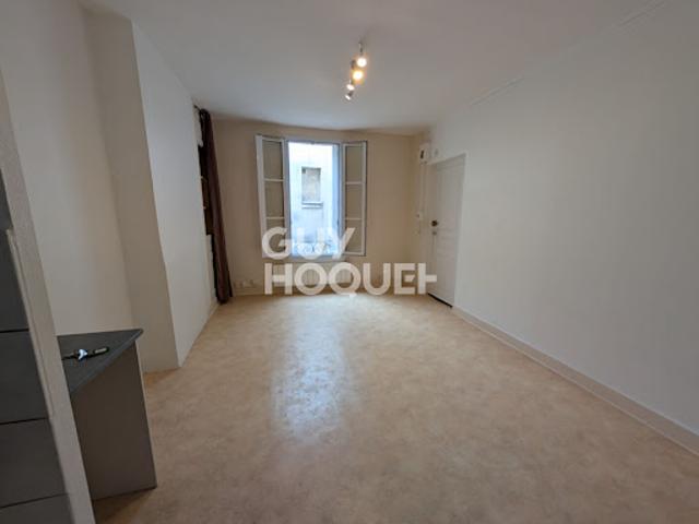 Location Appartement 1 pièce 21.9 m2 Tours
