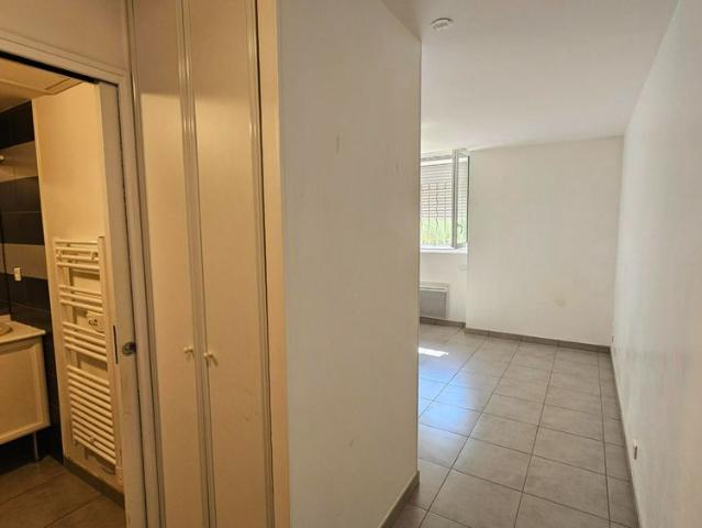 Location Appartement 1 pièce 21m²