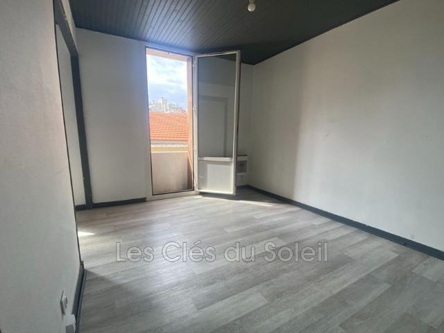 Location Appartement 1 pièce 21m² TOULON 83000