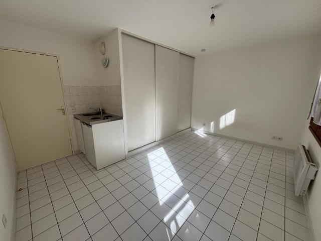 Location Appartement 1 pièce 21m² TOULOUSE 31500