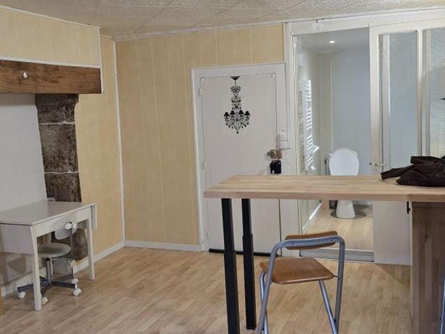 Location Appartement 1 pièce 21m² TULLE 19000