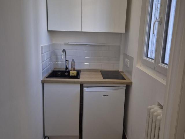 Location Appartement 1 pièce 21m² VINCENNES 94300