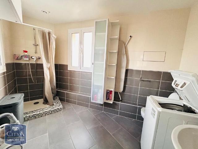 Location Appartement 1 pièce 21m² VILLENOY 77124