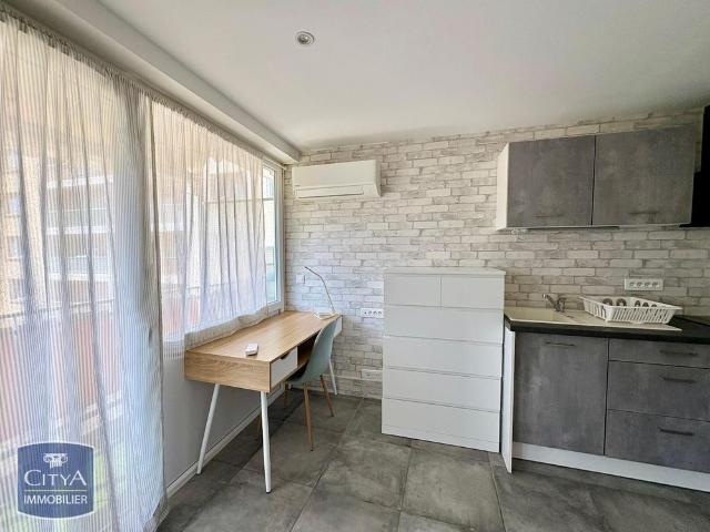 Location Appartement 1 pièce 21m² AIX EN PROVENCE 13100