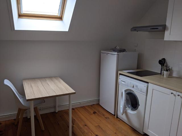 Location Appartement 1 pièce 21m² ISSOUDUN 36100