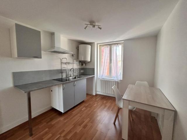 Location Appartement 1 pièce 21m² LISIEUX 14100