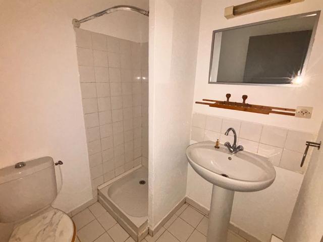 Location Appartement 1 pièce 21m² NIMES 30900