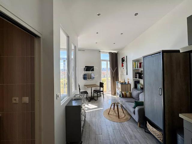 Location Appartement 1 pièce 22 m2 Nice