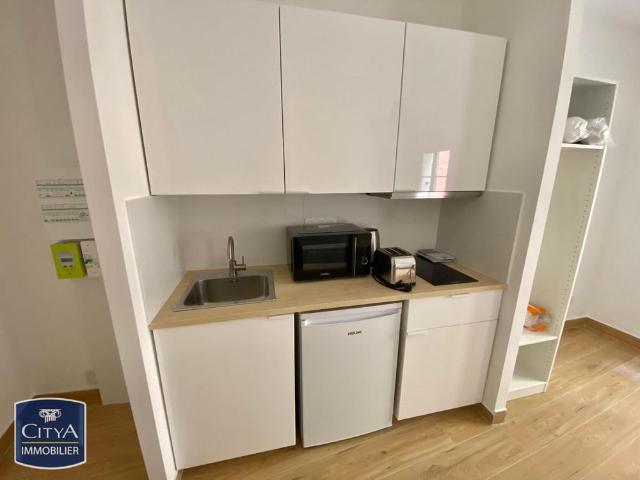 Location Appartement 1 pièce 22m² TOULON 83000