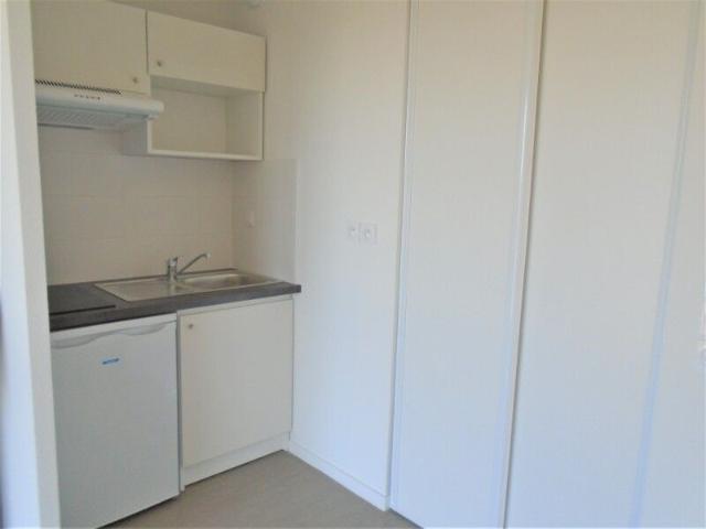 Location Appartement 1 pièce 22m² VILLENAVE D ORNON 33140