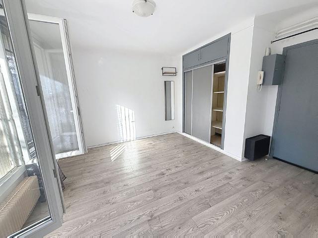 Location Appartement 1 pièce 22m² AVIGNON 84000