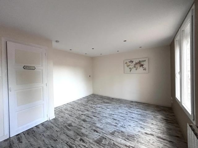 Location Appartement 1 pièce 22m² BEAUVAIS 60000