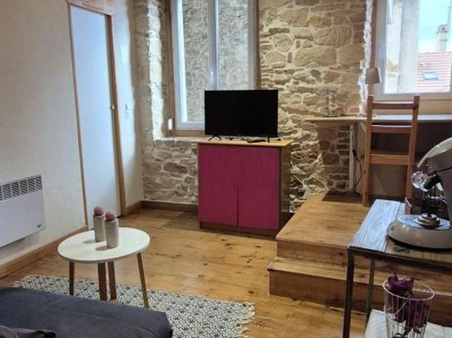Location Appartement 1 pièce 22m² BOURGOIN JALLIEU 38300