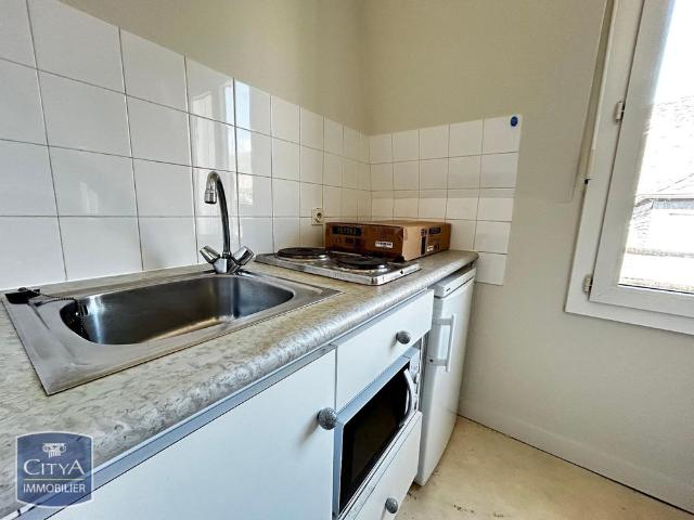Location Appartement 1 pièce 22m² BRIVE LA GAILLARDE 19100
