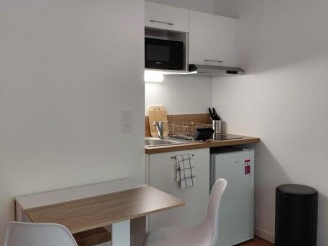 Location Appartement 1 pièce 22m² CHAMPCEVINEL 24750