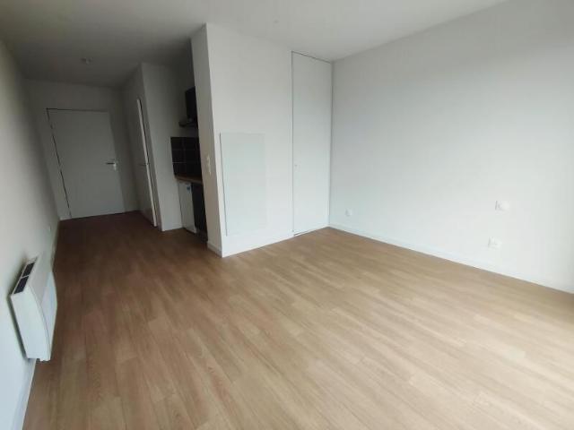 Location Appartement 1 pièce 22m² JOUE LES TOURS 37300
