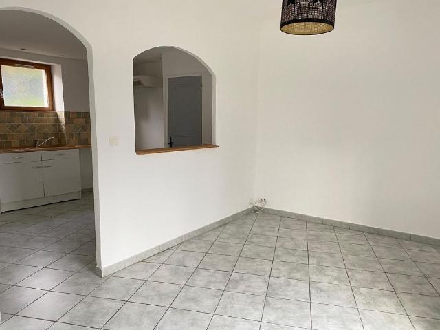 Location Appartement 1 pièce 22m² LABEGUDE 07200