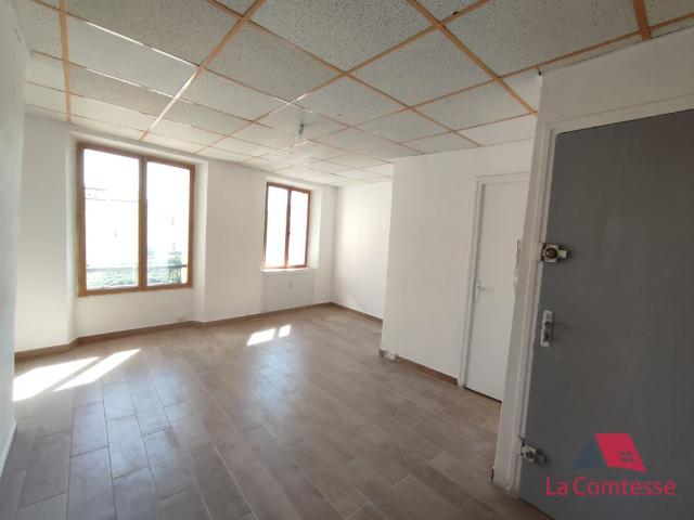 Location Appartement 1 pièce 22m² MARSEILLE 1er