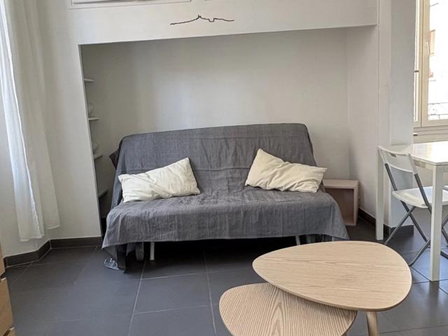 Location Appartement 1 pièce 22m² MARSEILLE 6ème