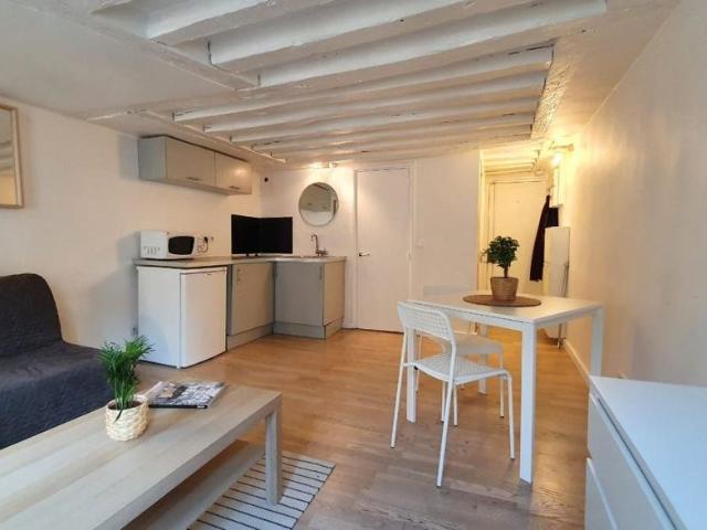 Location Appartement 1 pièce 22m² PARIS 2ème