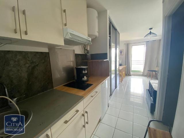 Location Appartement 1 pièce 22m² ST DENIS 97400