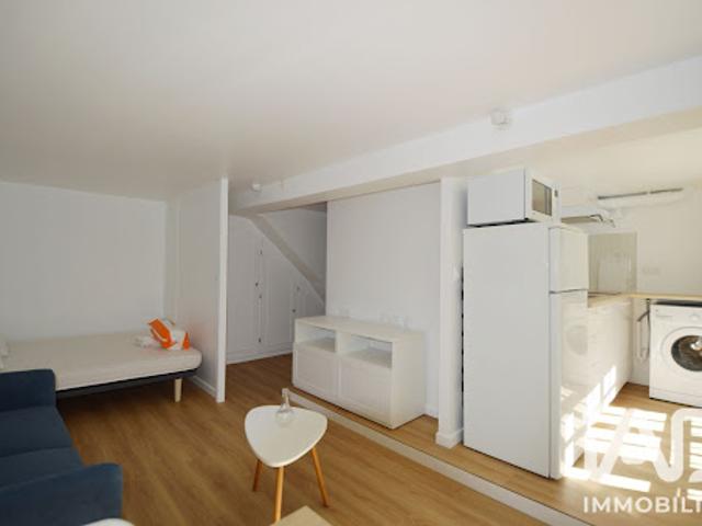 Location Appartement 1 pièce 23 m2 La Varenne Saint Hilaire
