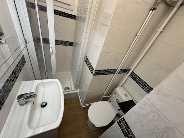 Location Appartement 1 pièce 23 m2 Paris 18ème