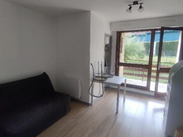 Location Appartement 1 pièce 23 m2 Saint Pierre du Mont