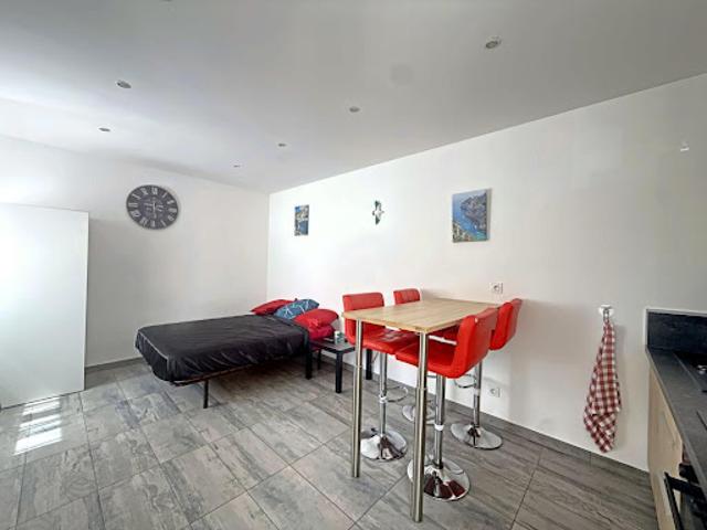 Location Appartement 1 pièce 23.15 m2 Marseille 8ème