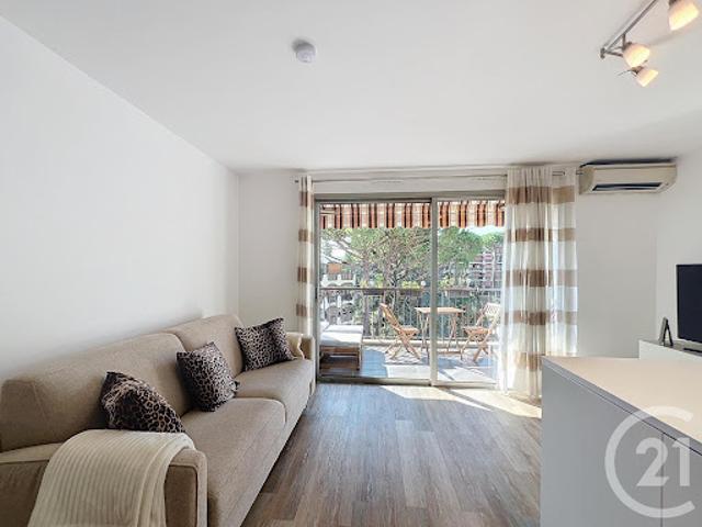 Location Appartement 1 pièce 23.2 m2 Mandelieu la Napoule
