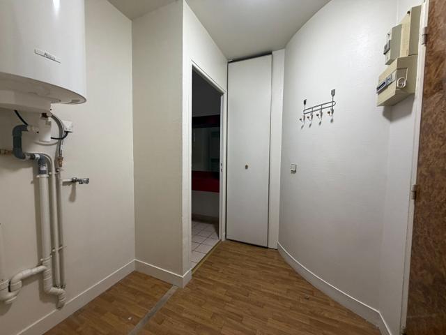 Location appartement 1 pièce, 23.72m², Chelles