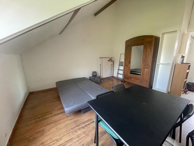 Location appartement 1 pièce, 23.72m², Gif sur Yvette